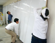 国土交通省の試験棟に当サイト最大幅13mのホワイトボードを取付けました！